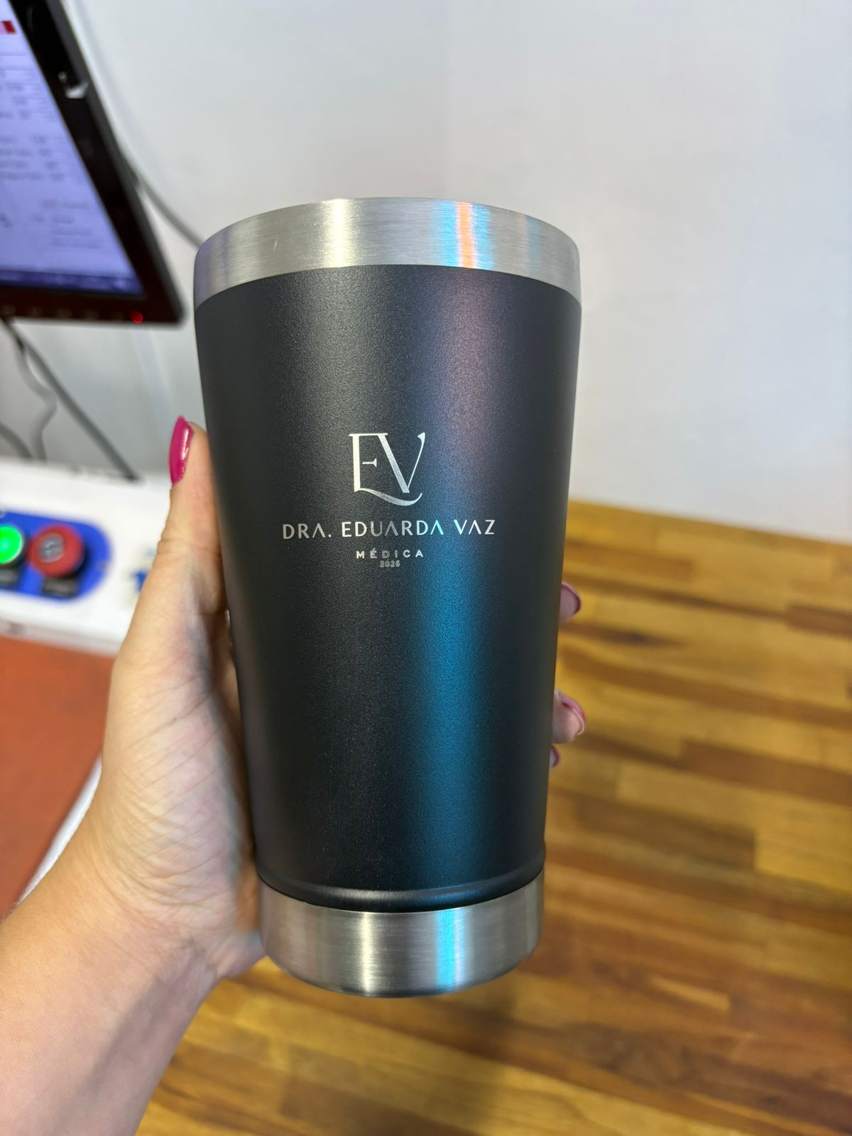 Copo termico 100 un personalizado Festas e eventos - Imagem 11